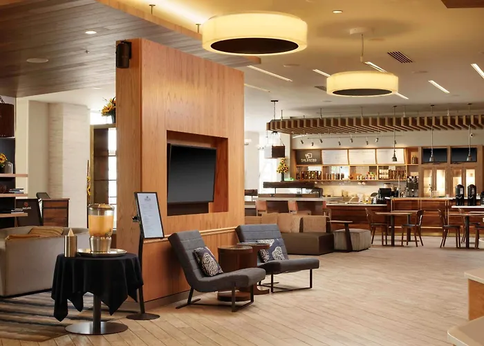 Courtyard By Marriott Erie Bayfront
